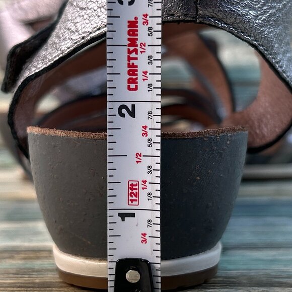 Dansko Veruca Gladiator Sandal Womens Sz 8.5-9 Metallic Gray Leather Wedge Heel - Picture 10 of 14